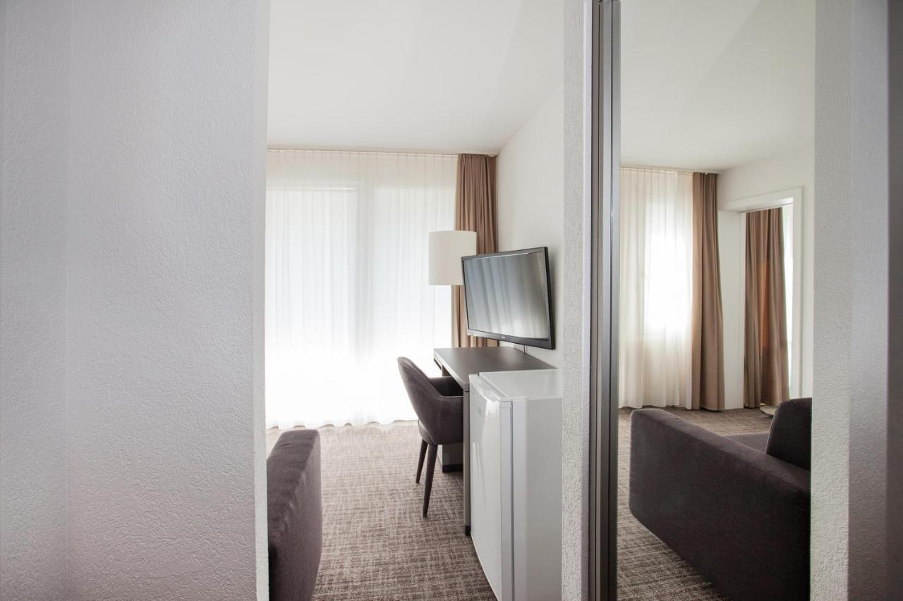 Guesthouse Zurzach - Self Check-In エクステリア 写真